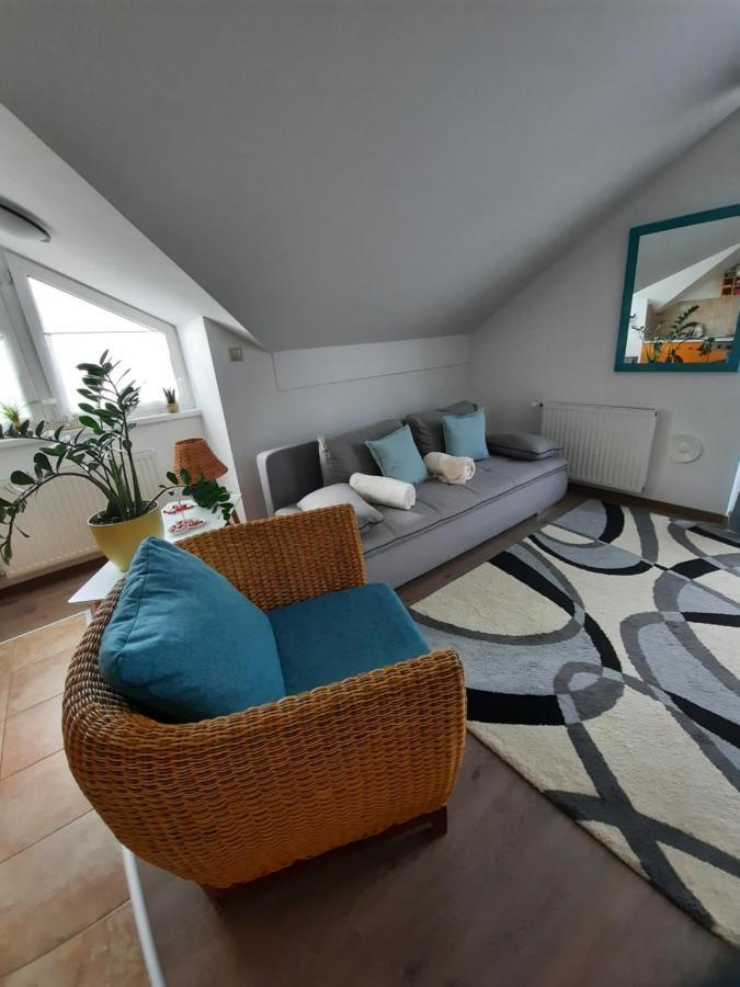 Kamilla Apartman Villapark บุค ภายนอก รูปภาพ